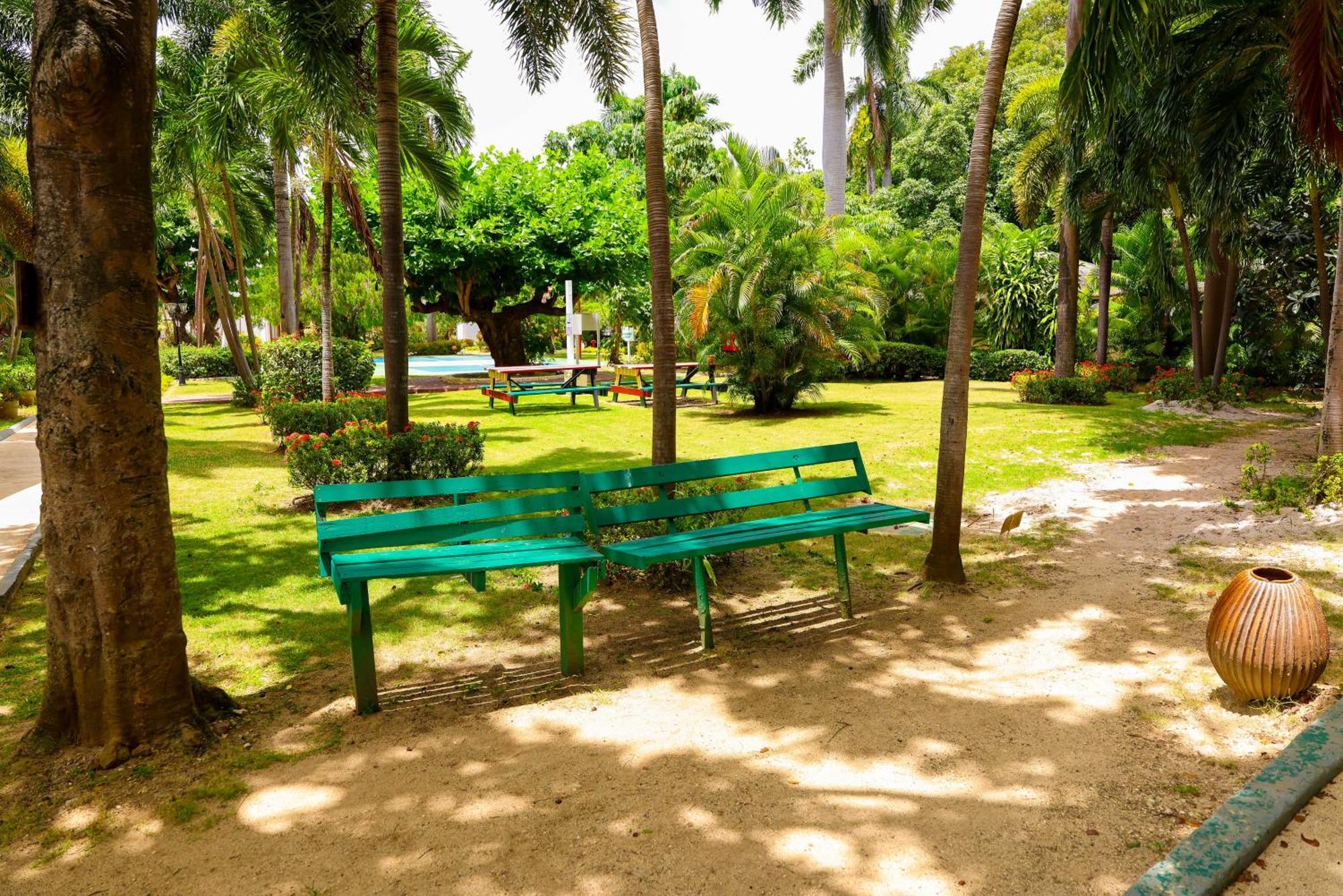 Royal Decameron Montego Beach Resort - ALL INCLUSIVE Montego Bay Exterior foto