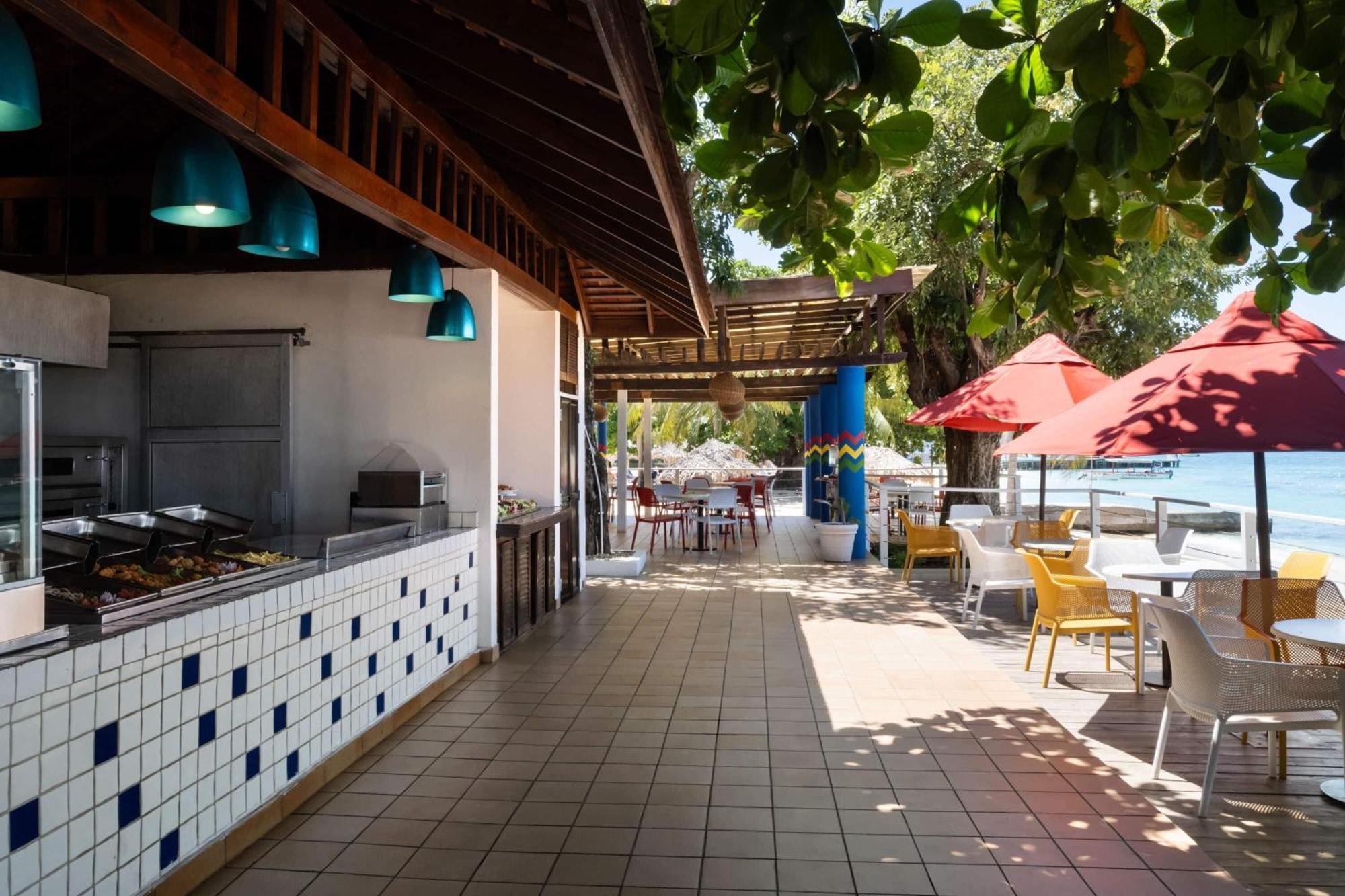 Royal Decameron Montego Beach Resort - ALL INCLUSIVE Montego Bay Exterior foto
