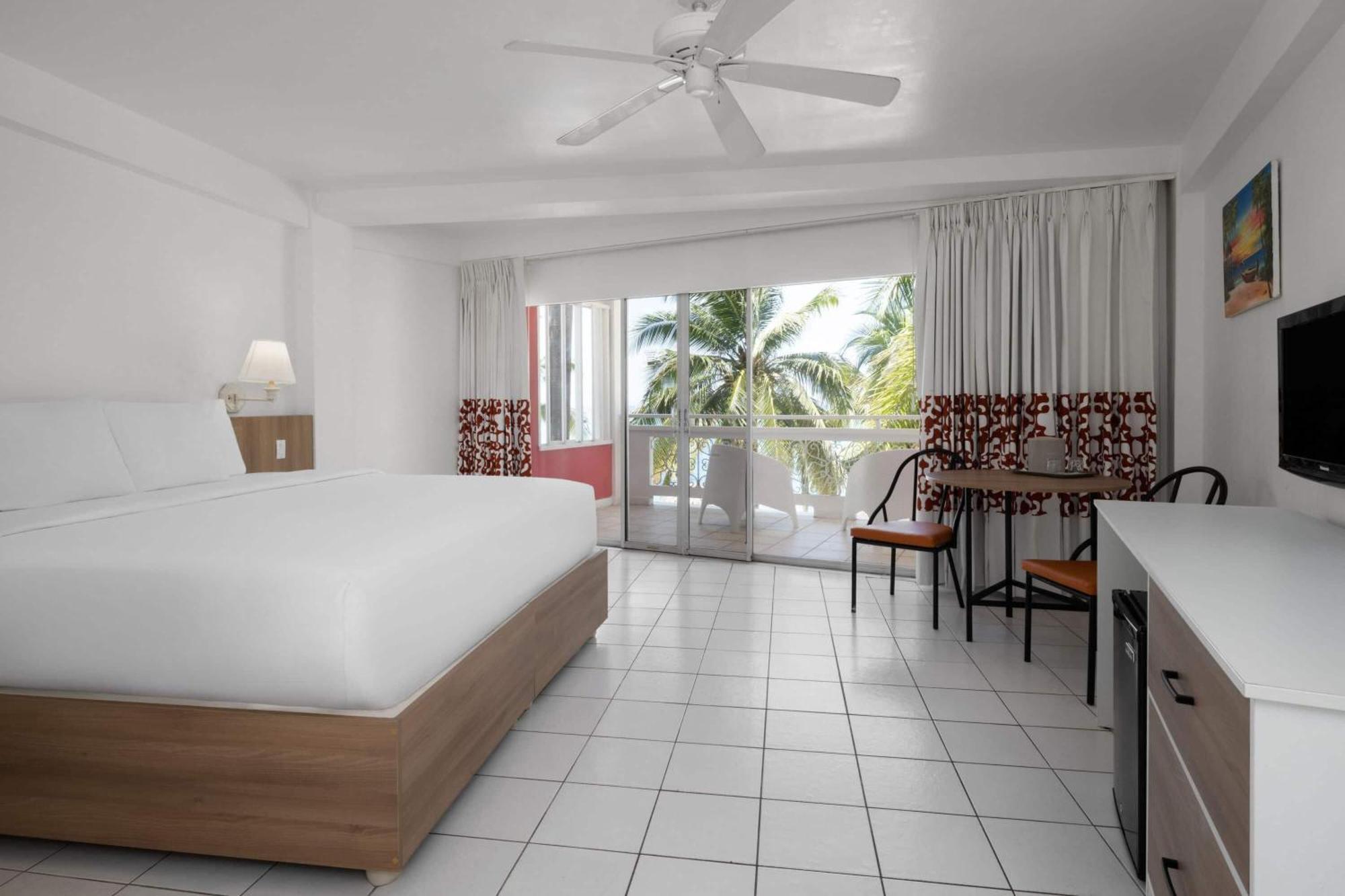 Royal Decameron Montego Beach Resort - ALL INCLUSIVE Montego Bay Exterior foto